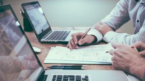 中小企業が新卒採用を成功させるポイントは?事例、おすすめサービスも紹介