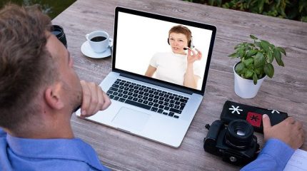 学習管理システム(LMS)とは何か?機能やメリット、導入やベンダー選びのポイント